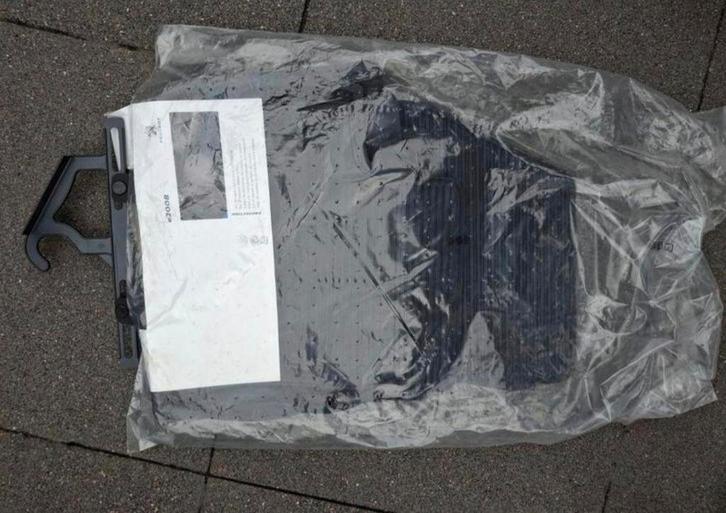 Rubber Mattenset Peugeot e-2008 - Nieuw!, Auto diversen, Automatten, Nieuw, Ophalen of Verzenden