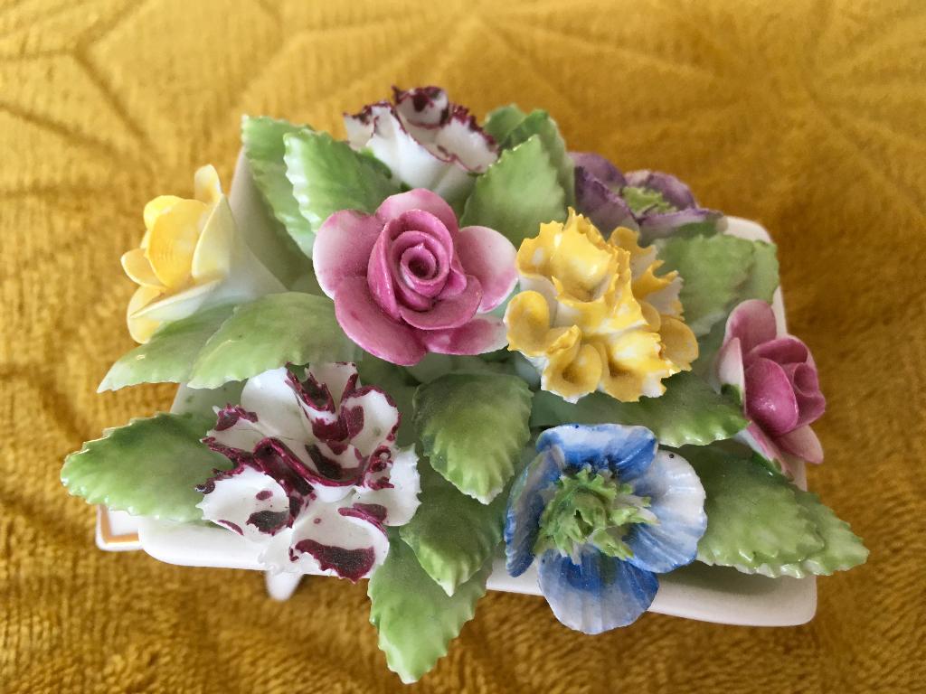 Royal Adderley bloemen in kruiwagen, Ophalen of Verzenden