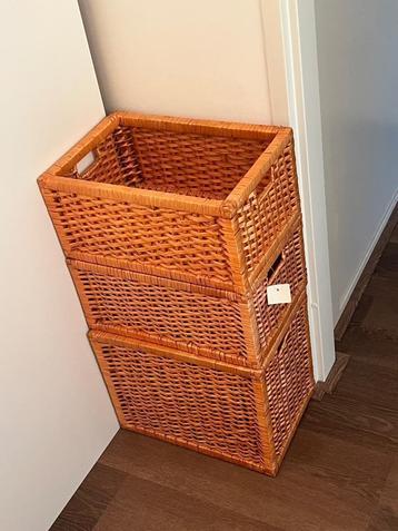Opbergmanden  beschikbaar voor biedingen