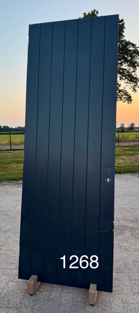 Garagedeur buitendeur hout meerpuntssluiting 54 mm., Doe-het-zelf en Verbouw, Deuren en Horren, Gebruikt, Buitendeur, 215 cm of meer