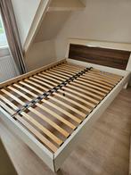 Bed met lattenbodem en matras, Ophalen, Gebruikt, 210 cm, Tweepersoons