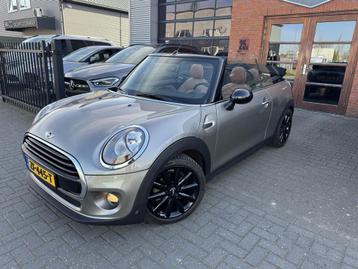 Mini Cabrio 1.5 Cooper | Leer | Stoelverwarming | 17 Inch beschikbaar voor biedingen