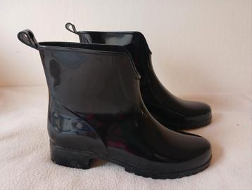 Regenlaars Van Haren (Landrover), zwart glans, maat 38-39 beschikbaar voor biedingen