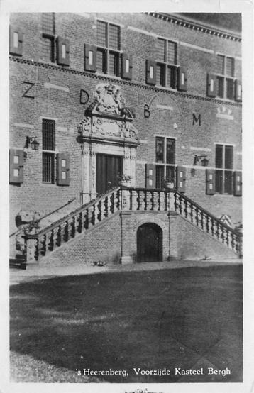 (387-103-019) s-Heerenberg Kasteel Bergh beschikbaar voor biedingen