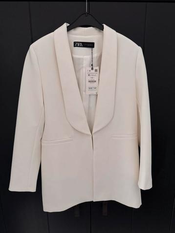 Witte blazer Zara, maat M beschikbaar voor biedingen