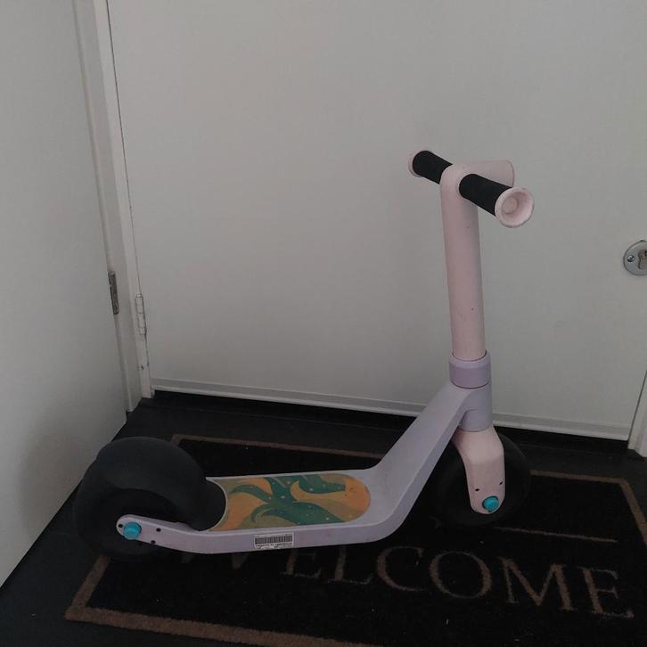 step merk Razor roze, nauwelijks binnen gebruikt, Fietsen en Brommers, Steps, Zo goed als nieuw, Gewone step, Ophalen of Verzenden