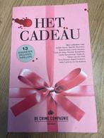 Het Cadeau - 13 Spannende Vrouwenthrillers, Ophalen of Verzenden, Gelezen, Nederland