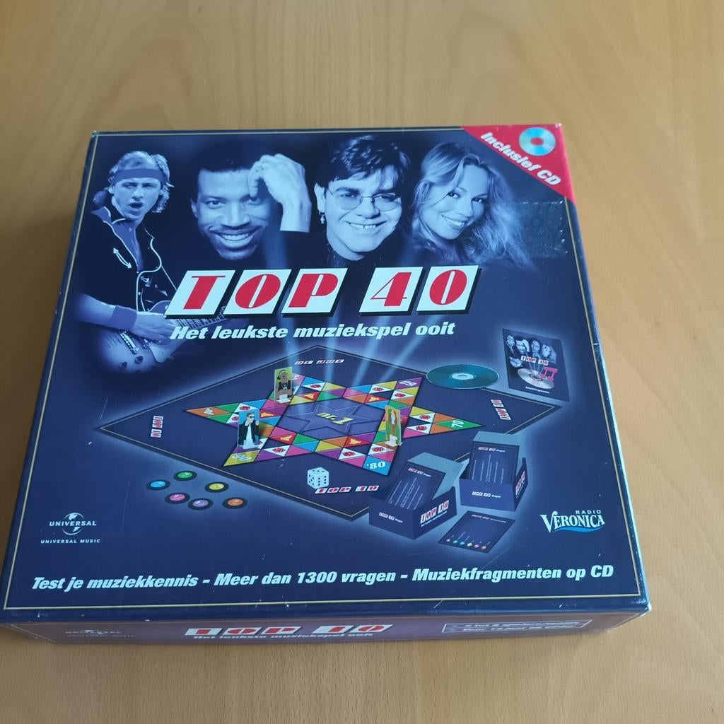 Top 40 Muziekspel - Test je muziekkennis!, Hobby en Vrije tijd, Gezelschapsspellen | Bordspellen, Zo goed als nieuw, Drie of vier spelers