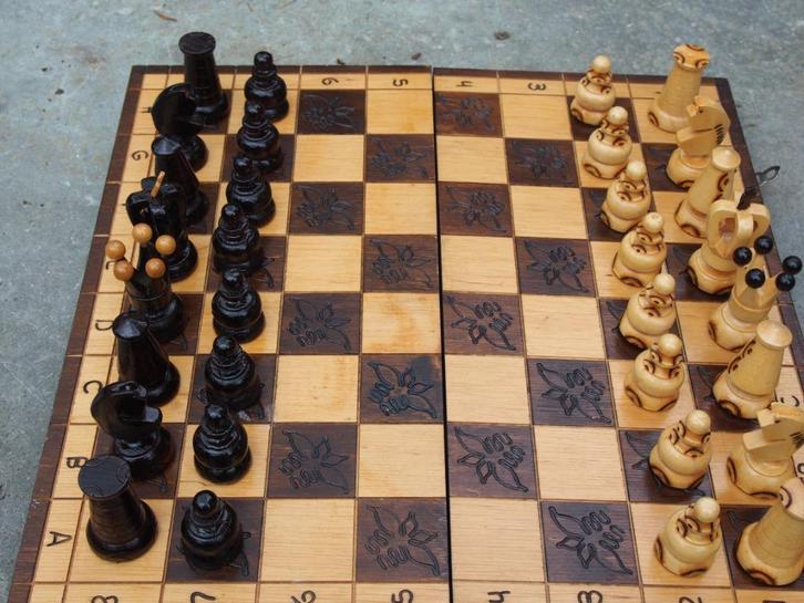 Mooie Houten Schaakspel/Schaakset, Hobby en Vrije tijd, Gezelschapsspellen | Bordspellen, Gebruikt, Een of twee spelers, Ophalen of Verzenden