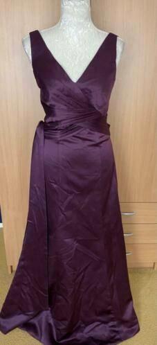 Sexyher lange jurk maat 36, Kleding | Dames, Jurken, Zo goed als nieuw, Maat 36 (S), Paars, Onder de knie, Ophalen of Verzenden