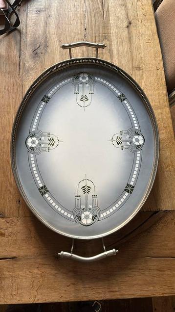 Antiek dienblad groot model carlotte antiek en brocante beschikbaar voor biedingen