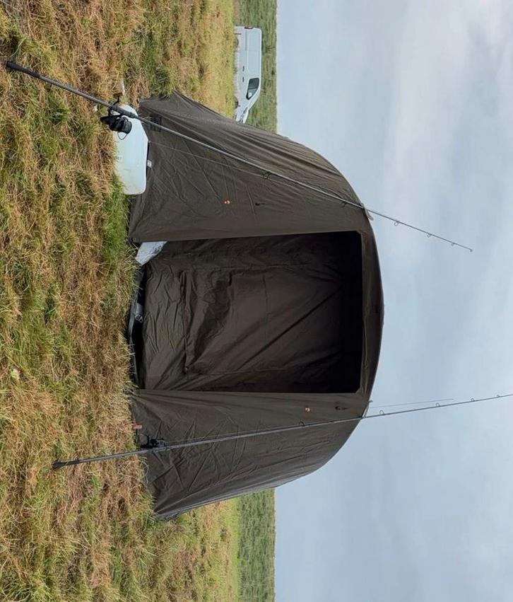 Fox eos 2 man bivvy + overwrap, Watersport en Boten, Hengelsport | Karpervissen, Overige typen, Ophalen of Verzenden