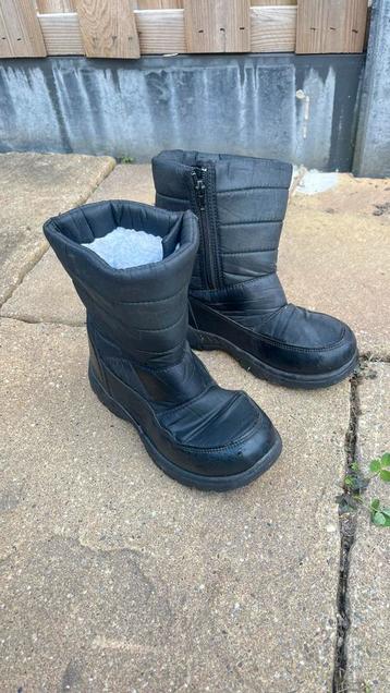 Snowboots / Winterlaarzen Maat 33 - Zwart beschikbaar voor biedingen