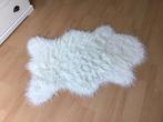 Vloerkleedje bont, Huis en Inrichting, 100 tot 150 cm, Wit, Zo goed als nieuw, Overige vormen