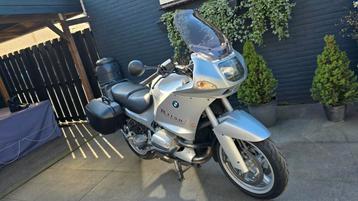 Mooie BMW R1150RS uit 2001met +/-50290km beschikbaar voor biedingen