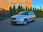 Skoda Fabia 1.2 TSI 63KW Combi 2011 Grijs Nieuwe Apk  1e Eig, Voorwielaandrijving, Euro 5, Zwart, 4 cilinders