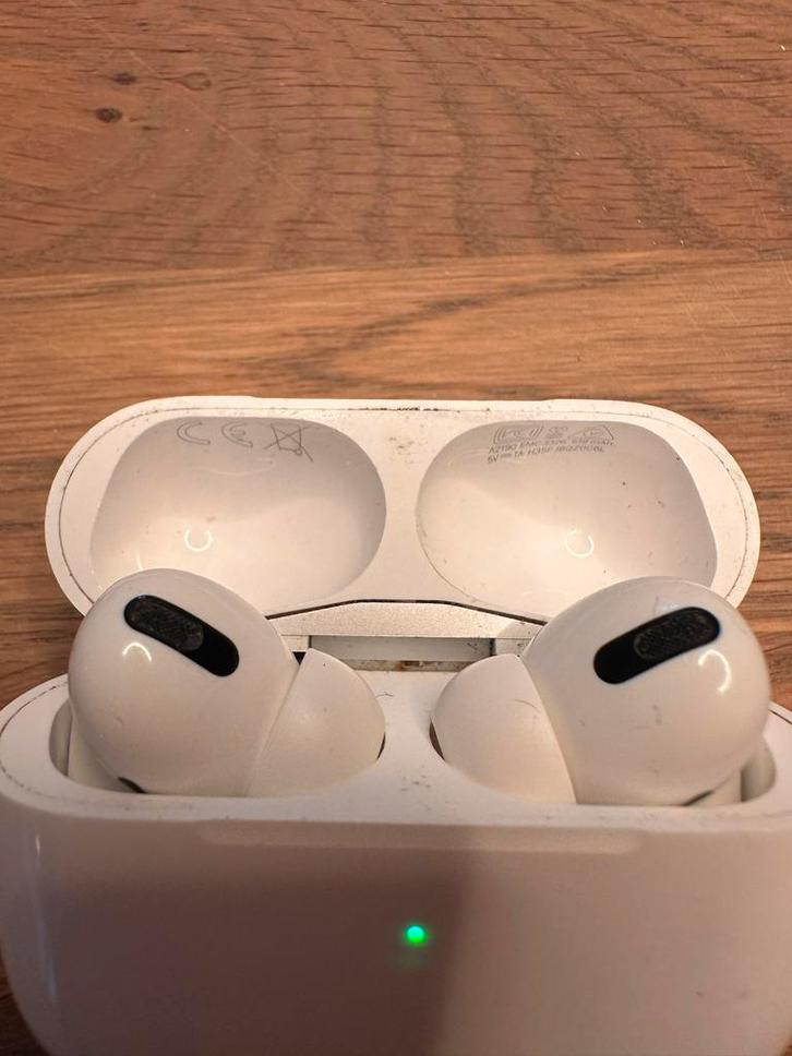 Apple AirPods - Defect Rechts, Audio, Tv en Foto, Koptelefoons, Gebruikt, Overige merken, Draadloos, Ophalen