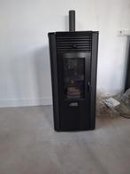 Artel pelletkachel met CV aansluiting, Huis en Inrichting, Kachels, Ophalen, Gebruikt, Pelletkachel, Vrijstaand