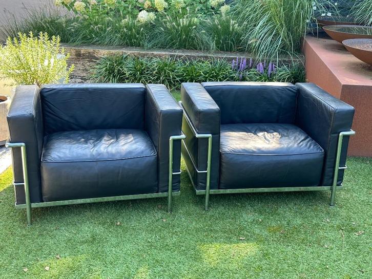 2 Fauteuils Le Corbusier, Huis en Inrichting, Fauteuils, Leer, Ophalen