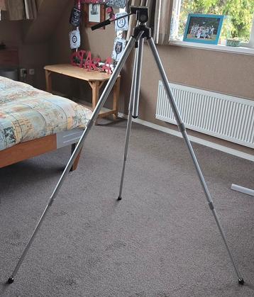 Camera Statief - Driepoot beschikbaar voor biedingen