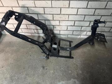 Frame Puch Zip Type 3 Snor beschikbaar voor biedingen