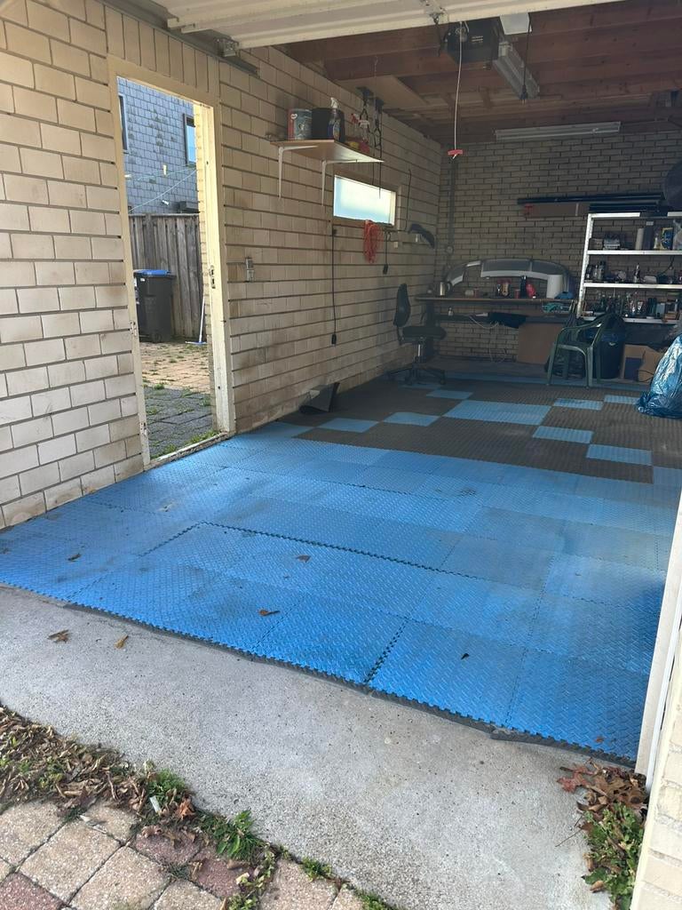 Garage te huur 3x7mtr hoog garage. Alleen opslag geen beroep