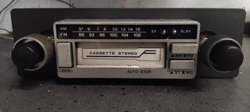 Oude Radio Cassette Youngtimer Oltdtimer Oltimer  beschikbaar voor biedingen