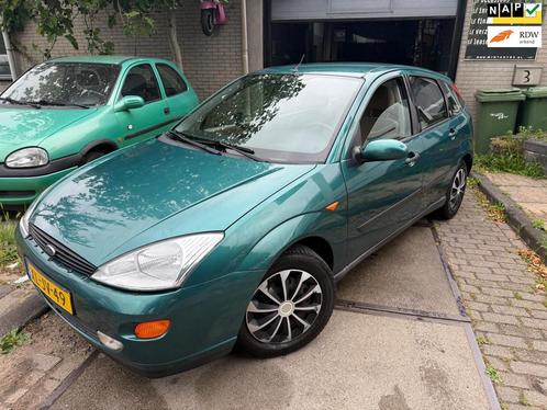 Ford Focus 1.6-16V Ghia Apk|Airco|Elek.ramen|Bluetooth audio, Auto's, Ford, Bedrijf, Te koop, Focus, ABS, Airbags, Airconditioning