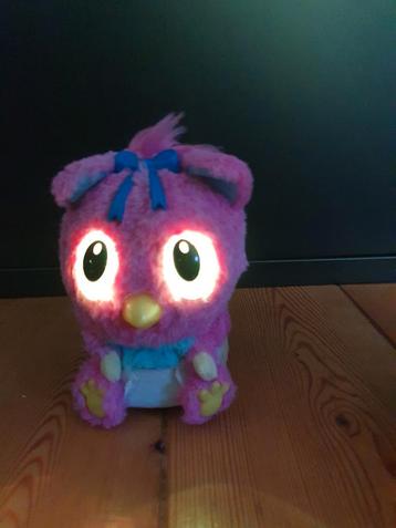 Roze Hatchimal, compleet en werkt nog goed. beschikbaar voor biedingen