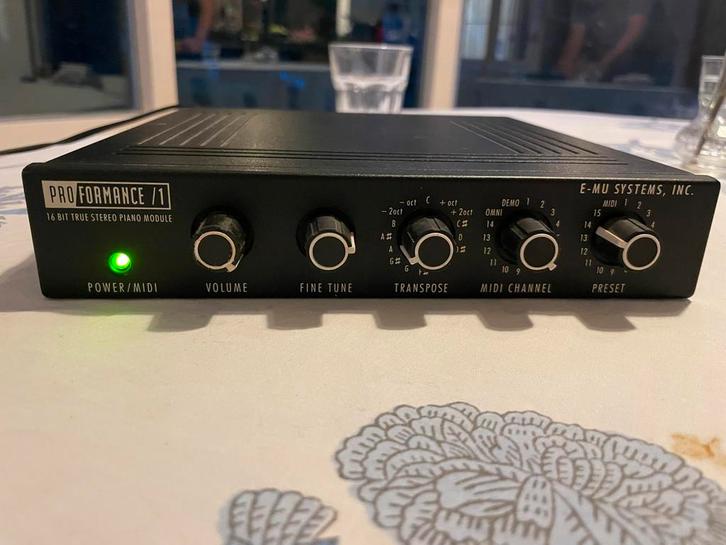 E-MU Proformance/1 Piano Module, Muziek en Instrumenten, Soundmodules, Gebruikt, E-MU, Ophalen of Verzenden
