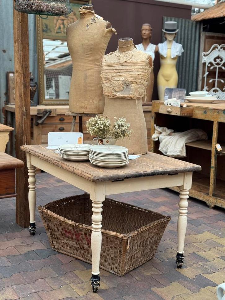 Franse boeren tafel, rustiek, eiken blad, stevig, sfeervol, Antiek en Kunst, Curiosa en Brocante, Ophalen