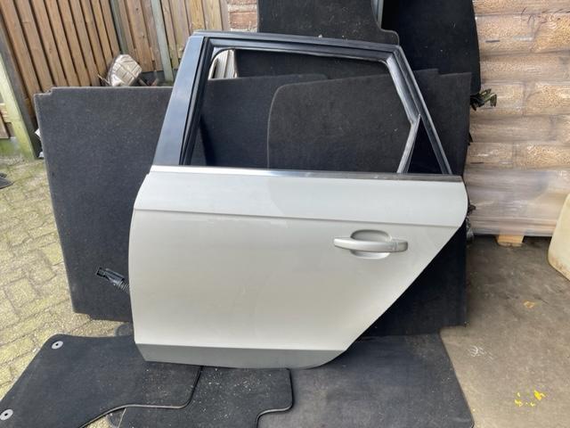 PORTIER LINKS ACHTER LX1Y Audi A4 Avant Quattro (B8), Auto-onderdelen, Carrosserie en Plaatwerk, Deur, Audi, Achter, Links, Gebruikt