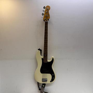 Fender Squier Precision Basgitaar beschikbaar voor biedingen