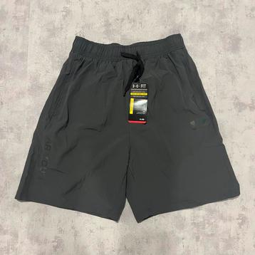 Under Armour Shorts - Maat M - Grijs beschikbaar voor biedingen