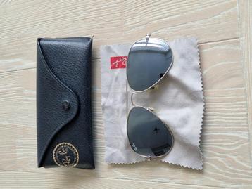 Ray-Ban dames zonnebrill  beschikbaar voor biedingen