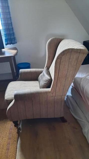 Rofra oor fauteuil