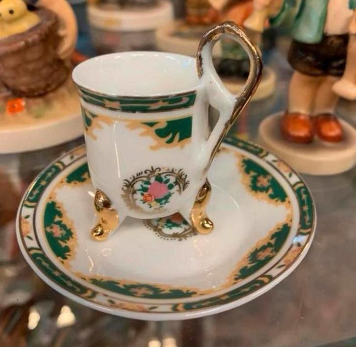 Miniatuur kop en schotels Duca Di Bavaria hertog van Beieren, Antiek en Kunst, Antiek | Servies los, Ophalen of Verzenden