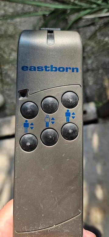 Elektrisch verstelbaar bed - Eastborn - Goede staat beschikbaar voor biedingen