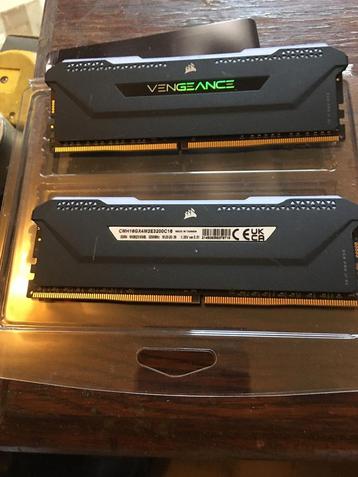 Corsair Vengeance RGB 16GB (DDR4) CMH16GX4M2E3200C16 beschikbaar voor biedingen