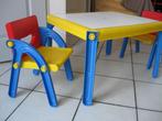 KINDERTAFEL KUNSTSTOF MET 2 STOELEN – JAREN 90., Kinderen en Baby's, Kinderkamer | Tafels en Stoelen, Tafel(s) en Stoel(en), Zo goed als nieuw