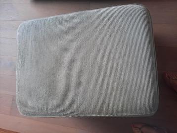 Voetenbank Ikea ribstof crème  H 40xb 55xl 80 cm