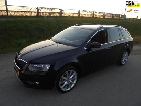 Skoda Octavia Combi Skoda octavia 1.0 benzine airco ecc xeno, Auto's, Skoda, Te koop, Octavia, ABS, Airbags, Airconditioning, Bochtverlichting