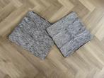 2 x grijs/zilverkleurige kussenhoesjes maat 45cm x 45cm, Huis en Inrichting, Woonaccessoires | Kussens, Grijs, Ophalen of Verzenden