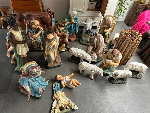 Grote kerstgroep kerststal kerstbeelden katholieken beelden, Antiek en Kunst, Antiek | Religie, Ophalen