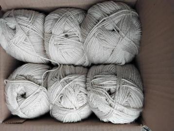 Wol /garen Katoen  beschikbaar voor biedingen