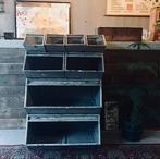 // STAPELBAKKEN OVERTOOM INDUSTRIEEL BAKKEN SPEELGOED METAAL, Ophalen, Zo goed als nieuw