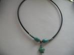 Een Rubberen ketting + Turquoise edelstenen Schildpad Hanger, Sieraden, Tassen en Uiterlijk, Antieke sieraden, Verzenden, Overige materialen
