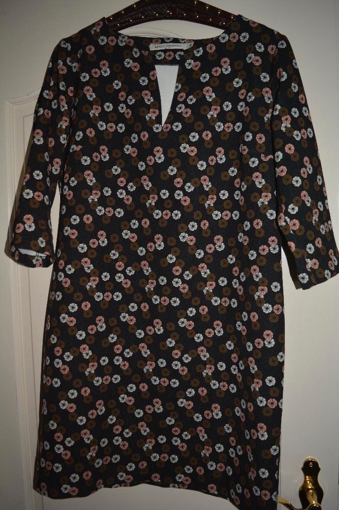 Nathalie Vleeshouwer, casual rechte jurk, maat M, Kleding | Dames, Jurken, Zo goed als nieuw, Maat 38/40 (M), Bruin, Boven de knie