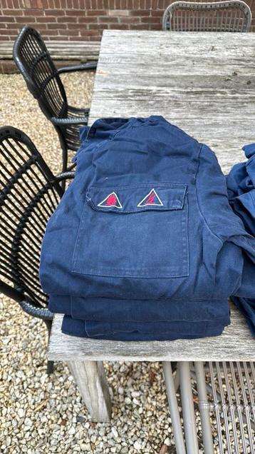 Brandwerende en antistatische werkkleding beschikbaar voor biedingen