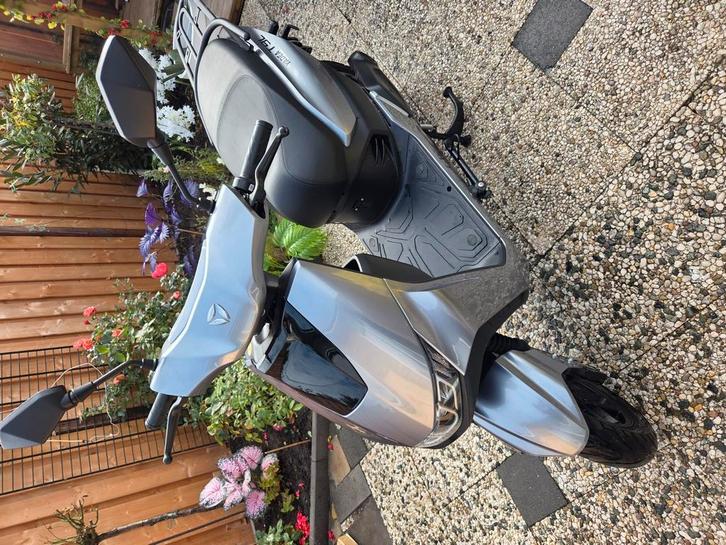 Yadea t9l, Fietsen en Brommers, Scooters | Overige merken, Zo goed als nieuw, Elektrisch, Ophalen